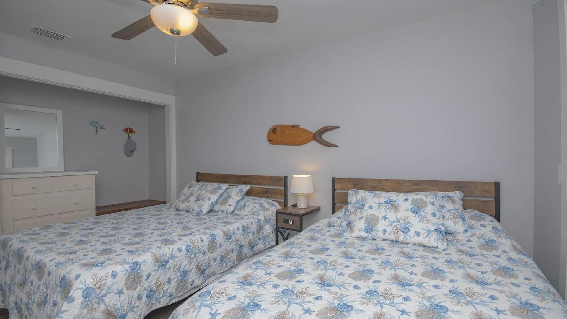 Island Time- Wonderful Private Beachfront Home - Beautiful!!! Panama City Beach