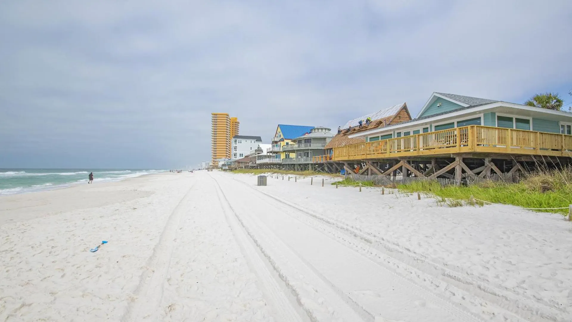 Island Time- Wonderful Private Beachfront Home - Beautiful!!! Panama City Beach United States