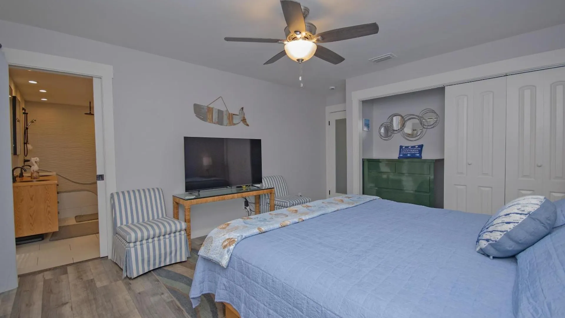 Island Time- Wonderful Private Beachfront Home - Beautiful!!! Panama City Beach